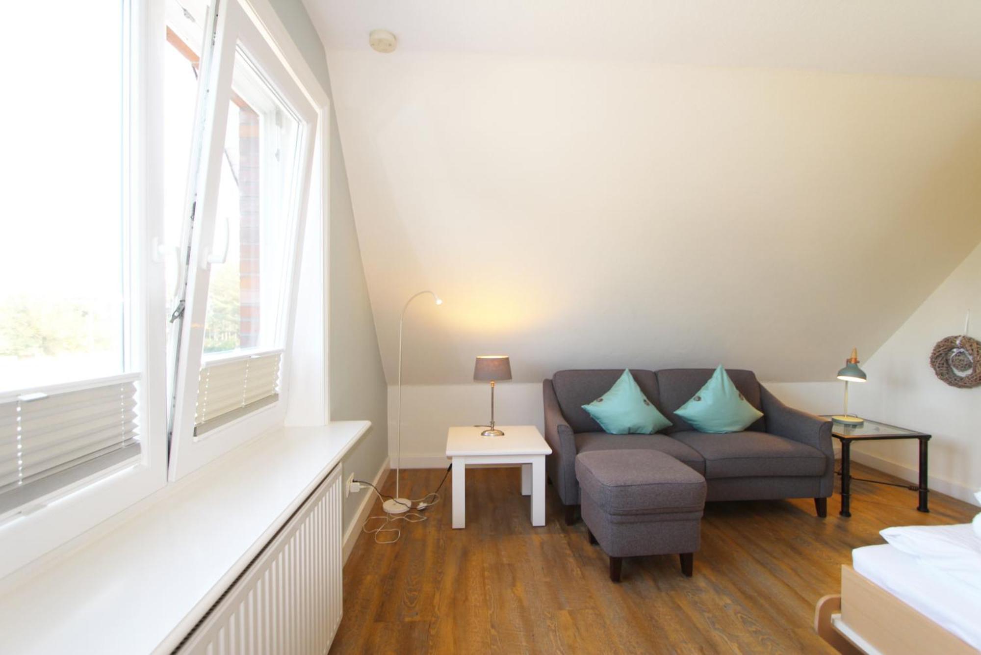 Haus Guenther - Mittelweg 1, App 1 Wenningstedt-Braderup Esterno foto